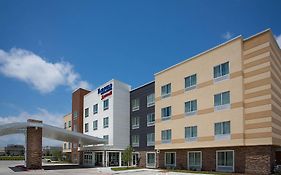 Fairfield Inn & Suites By Marriott Dallas West/I-30